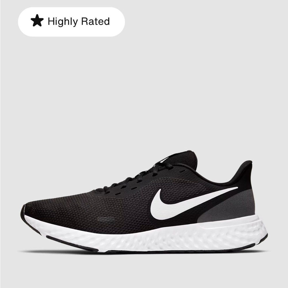 Nike Revolution 5 Black and White Athletic Sneakers Men’s Road Running shoes